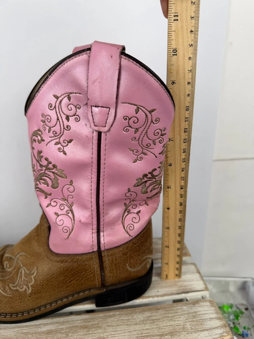 Old West kid's cowboy boots brown leather foot bed pink shaft embroidery size 3